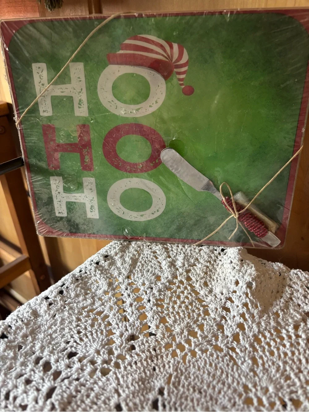 Christmas Cheese Board With Spreader & Christmas Pillow